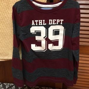 Boys long sleeve tee.  Like new.
